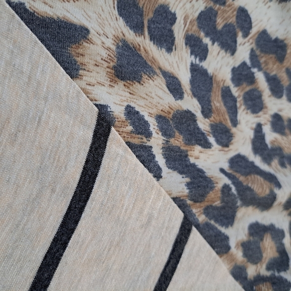 Haptics Size 1X Mixed Print Contrast Trim Top - Picture 7 of 8